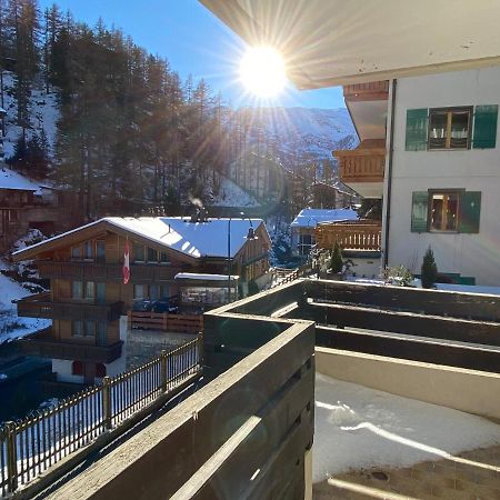 L'Attila - Big And Cozy Flat In The Center 7 Beds Apartman Zermatt Kültér fotó